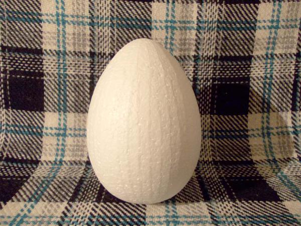 Яйцо из пенопласта 15см
