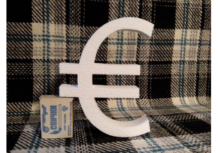Знак Евро из пенопласта